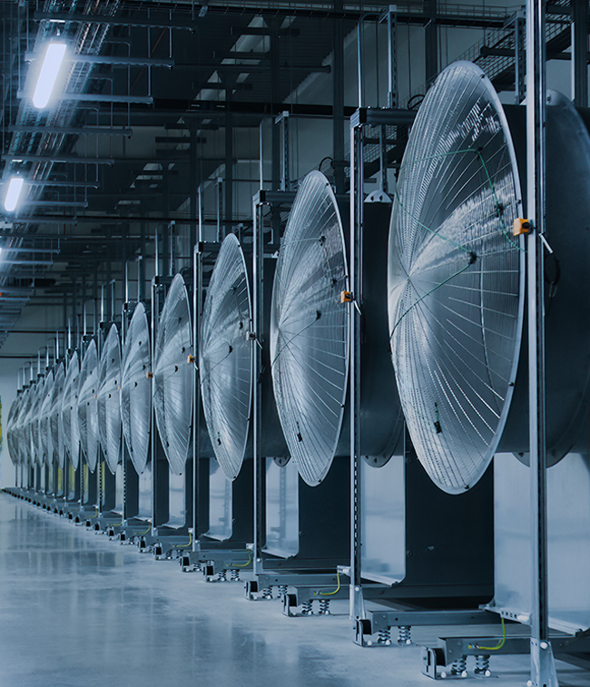 Refa Fan Array Hyperscale Data Center Energy-efficient data centre cooling with NOVENCO ZerAx® fans